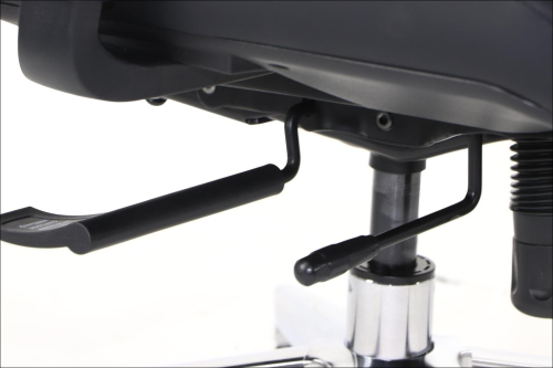 AKCENT PU Fotel biurowy obrotowy/czarny podstawa chromowana